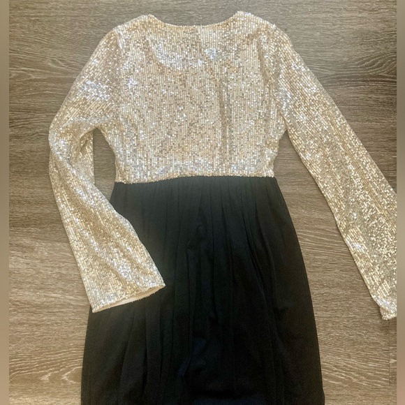 Pinkblush maternity two-toned black sequin formal gown size small - Picture 3 of 4